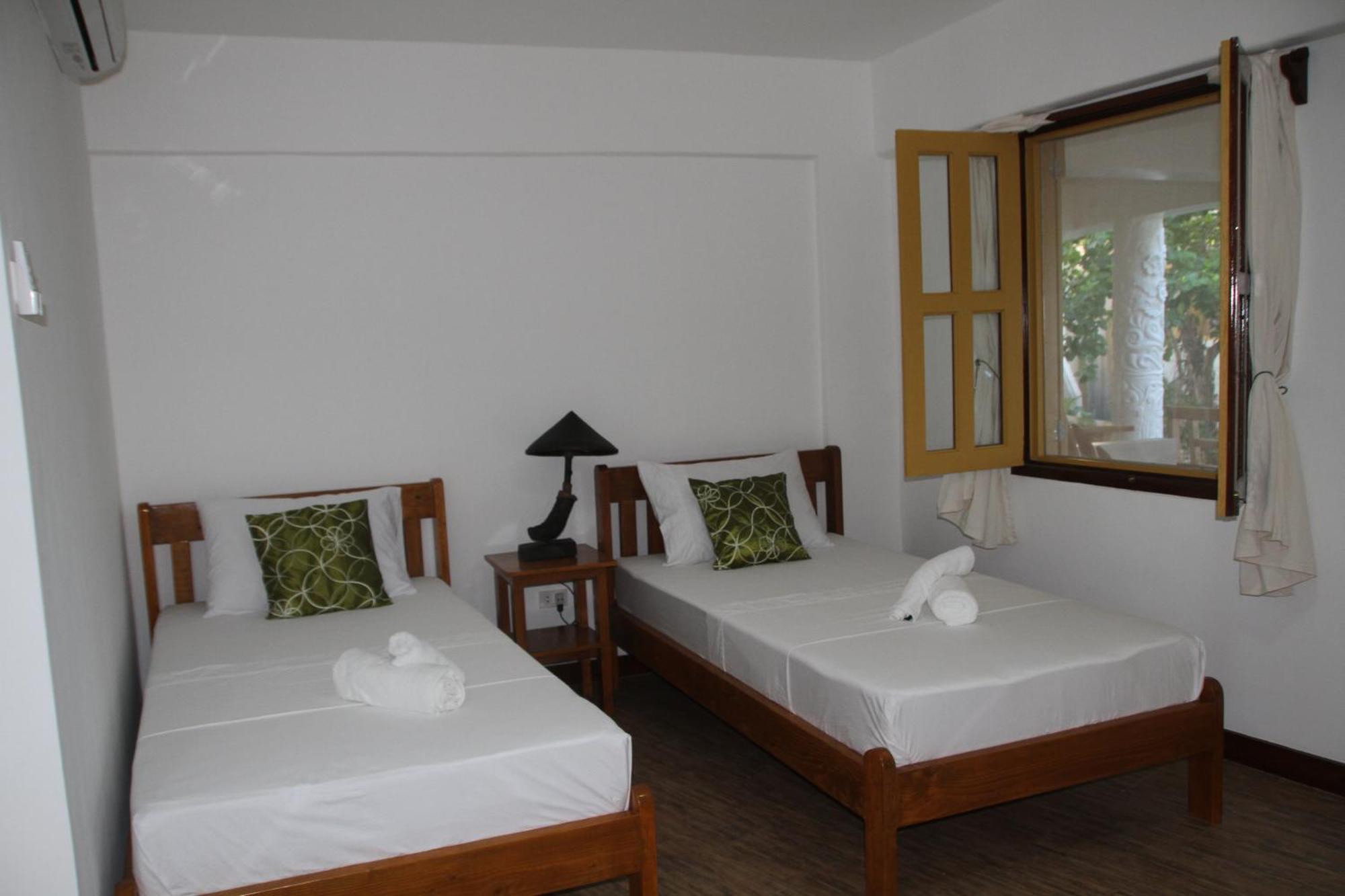 Wind Rider'S Inn Balabag  Habitación foto